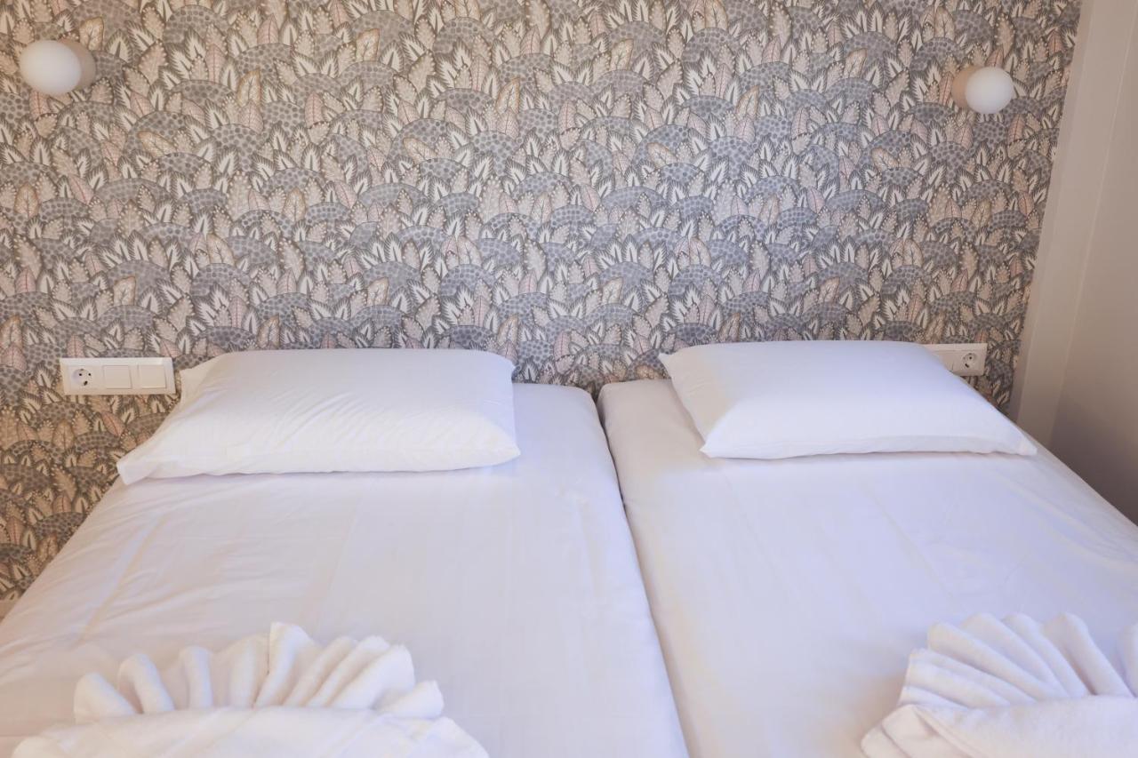 Uphill Unique Boutique Suites Skiathos-Stadt Exterior foto