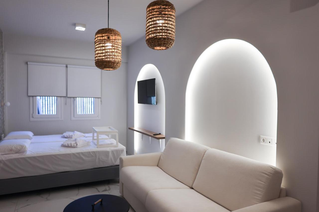 Uphill Unique Boutique Suites Skiathos-Stadt Exterior foto