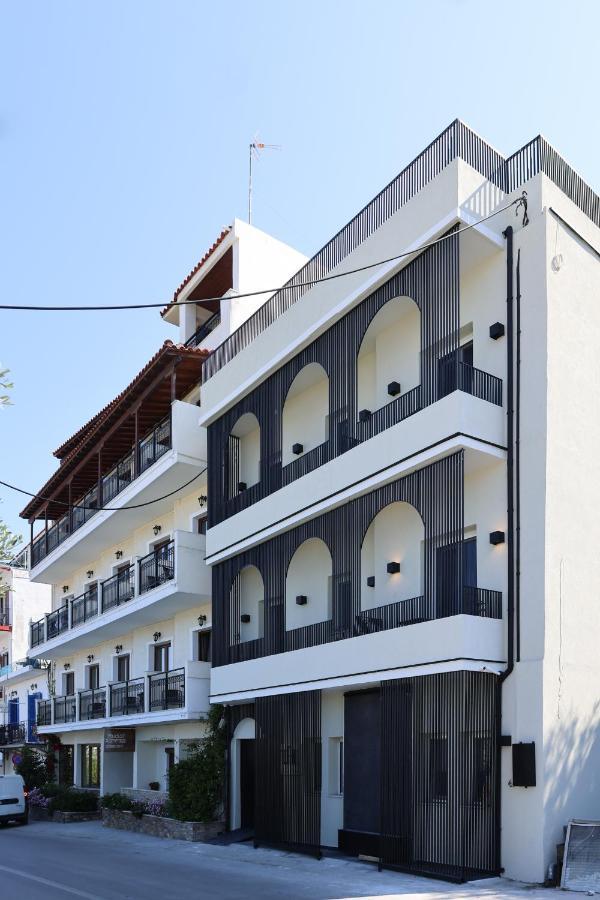 Uphill Unique Boutique Suites Skiathos-Stadt Exterior foto