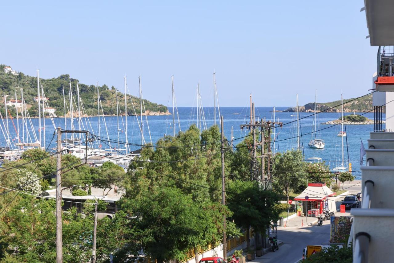 Uphill Unique Boutique Suites Skiathos-Stadt Exterior foto
