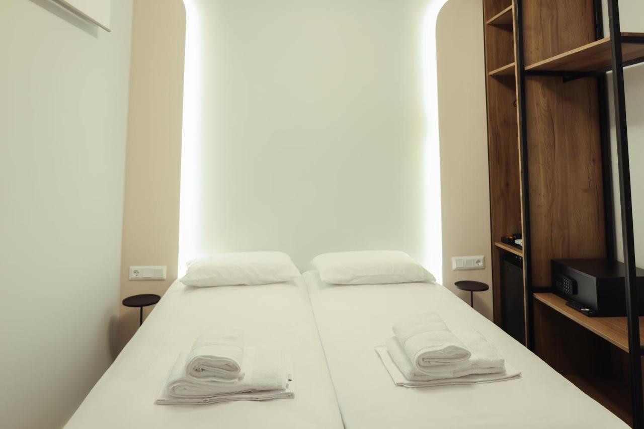Uphill Unique Boutique Suites Skiathos-Stadt Exterior foto