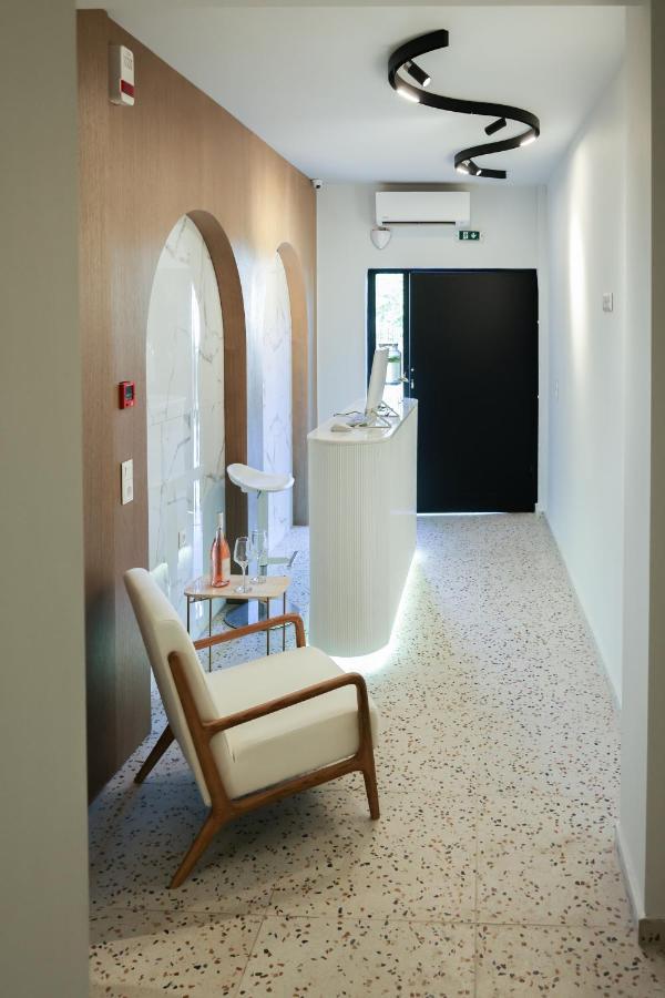 Uphill Unique Boutique Suites Skiathos-Stadt Exterior foto