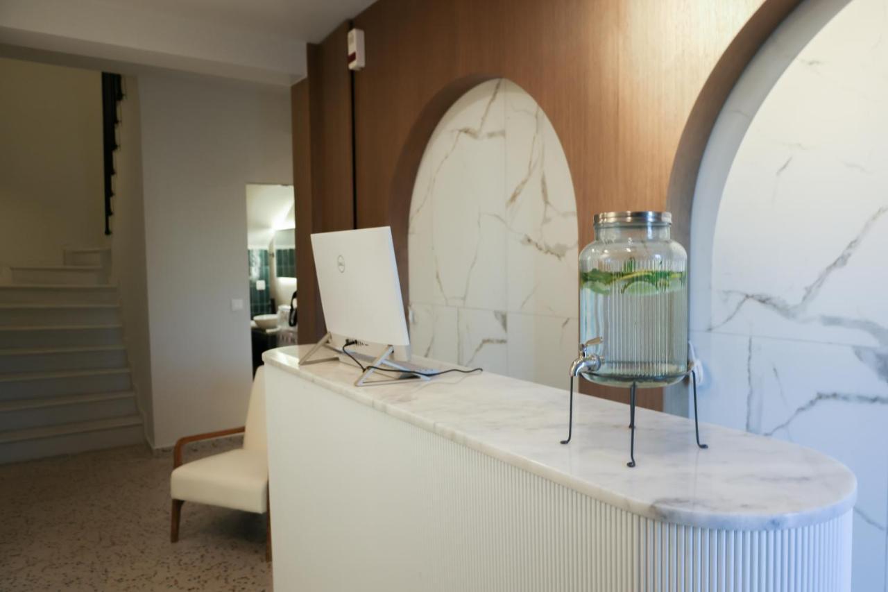 Uphill Unique Boutique Suites Skiathos-Stadt Exterior foto
